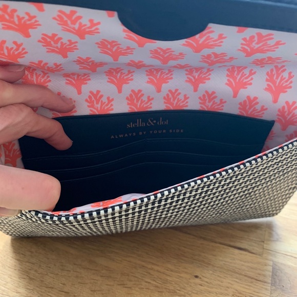 Stella and Dot Sample Clutch - Picture 4 of 7